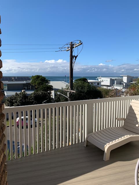 Elevated One Bedroom Guest Suite with Ocean Views