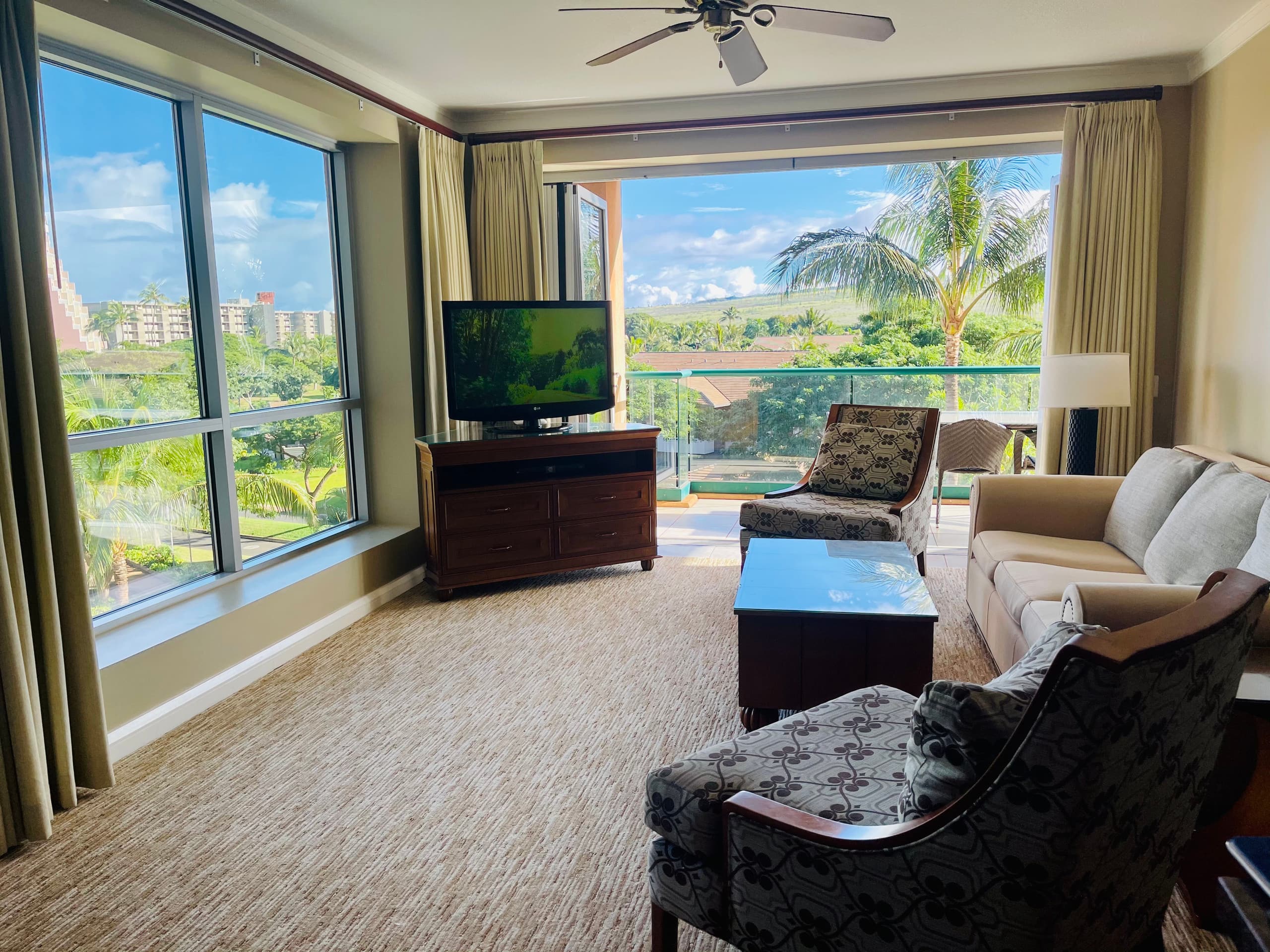 Condo in Lahaina · ★4.96 · 2 bedrooms · 3 beds · 2 baths - Image 10