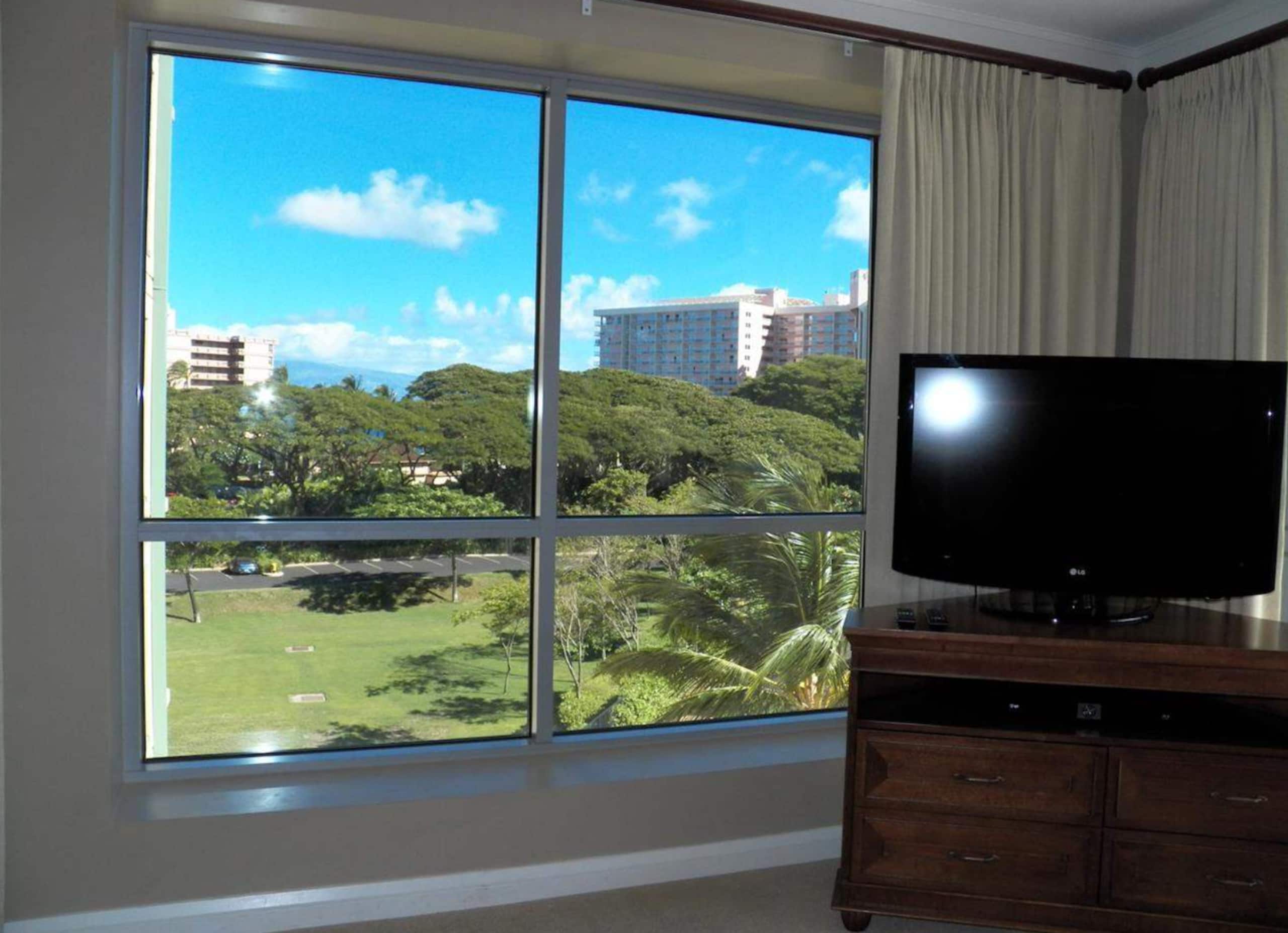 Condo in Lahaina · ★4.96 · 2 bedrooms · 3 beds · 2 baths - Image 20