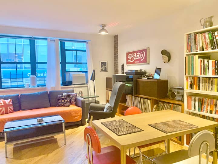 Williamsburg Ground Zero Apartment - Brooklyn, NY