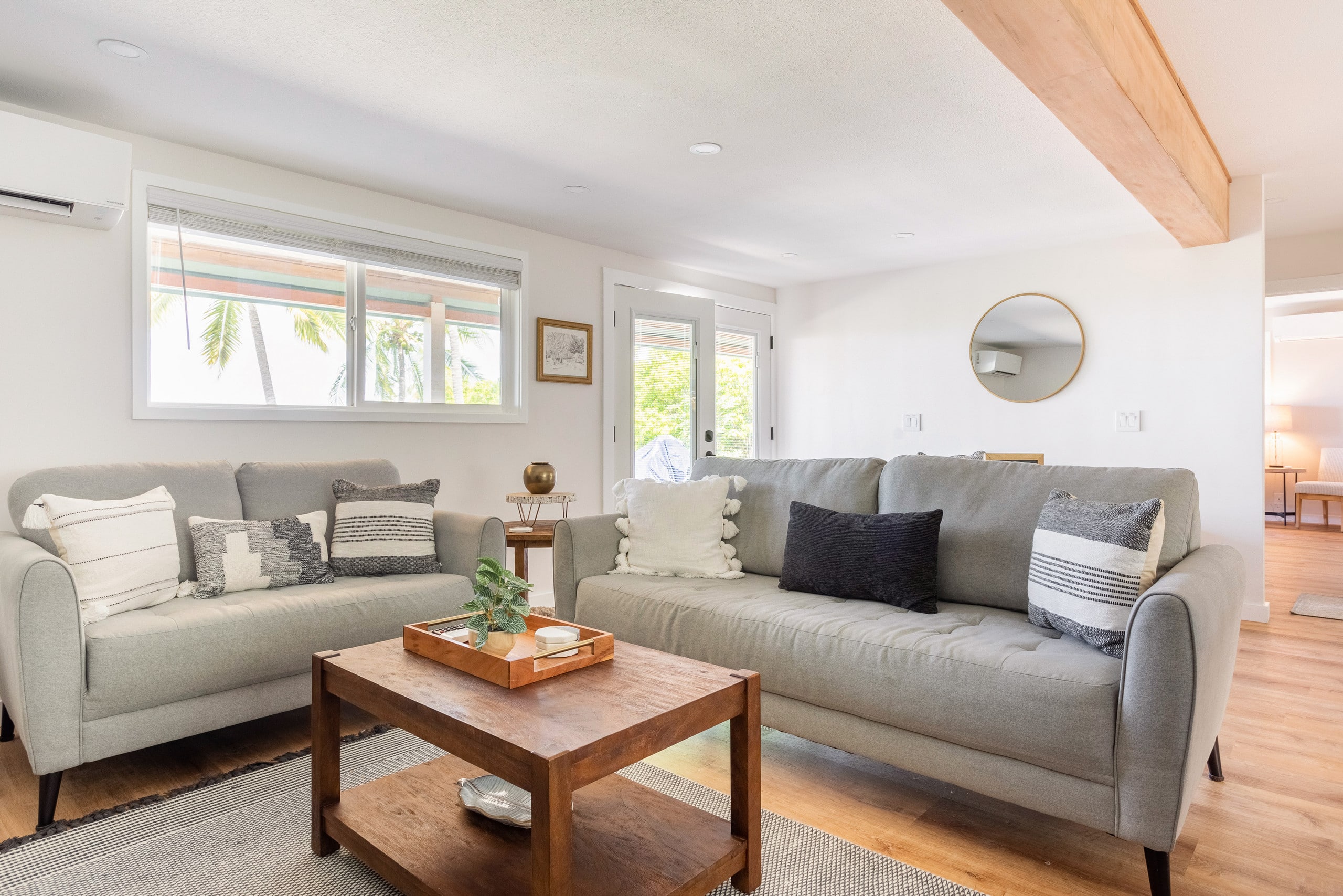 Hale 'Io • Remodeled 2/2 Luxury • AC • Ocean View - Image 5