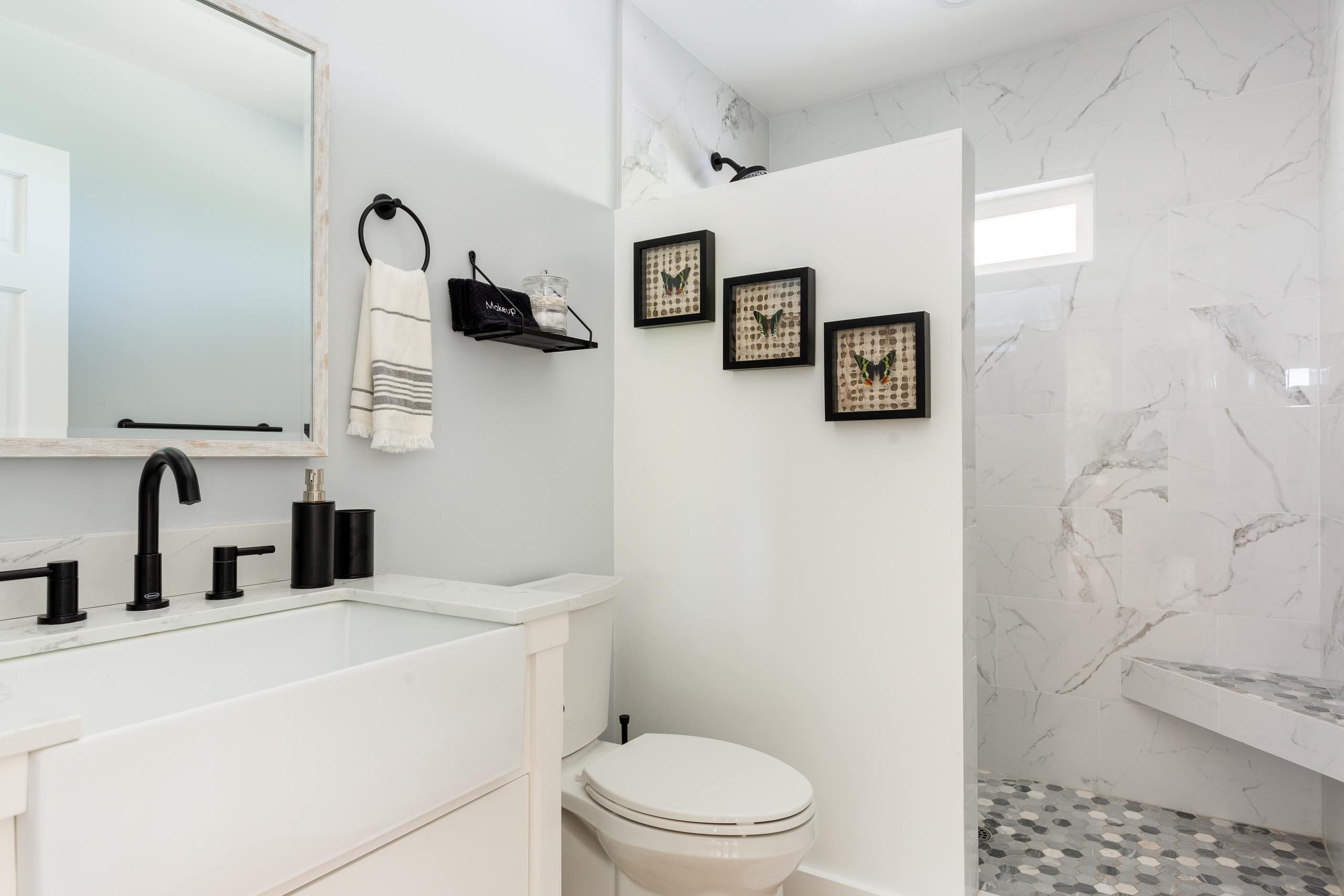 Hale 'Io • Remodeled 2/2 Luxury • AC • Ocean View - Image 35