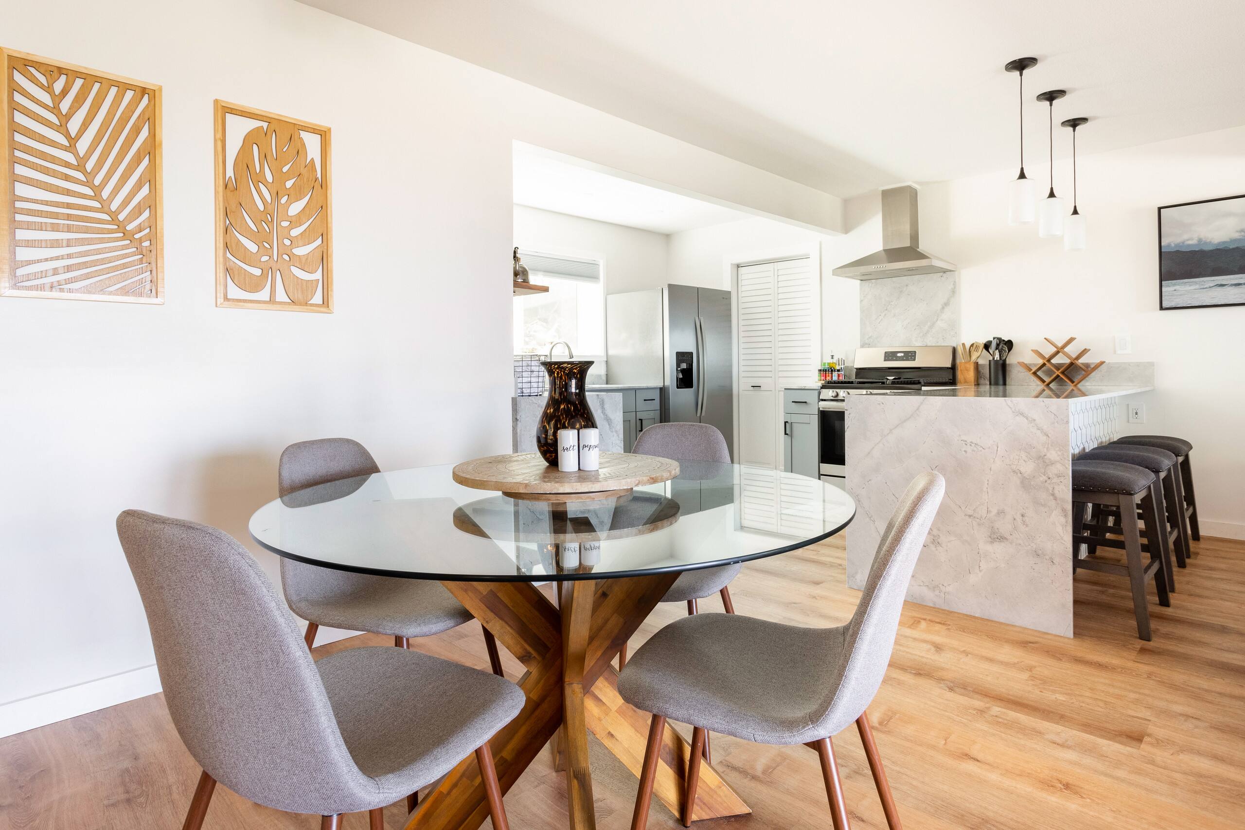 Hale 'Io • Remodeled 2/2 Luxury • AC • Ocean View - Image 17