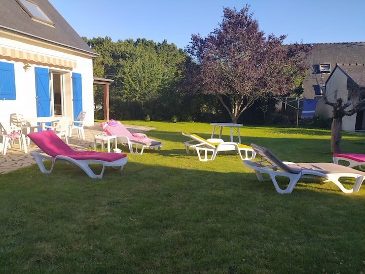 House on garden in the quiet at 7 min from the beaches Houses for
