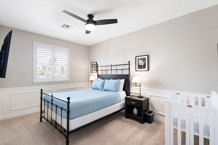 2nd floor Queen bedroom with a 4K TV. (Queen mattress)  Baby crib & mattress is available for traveler use.