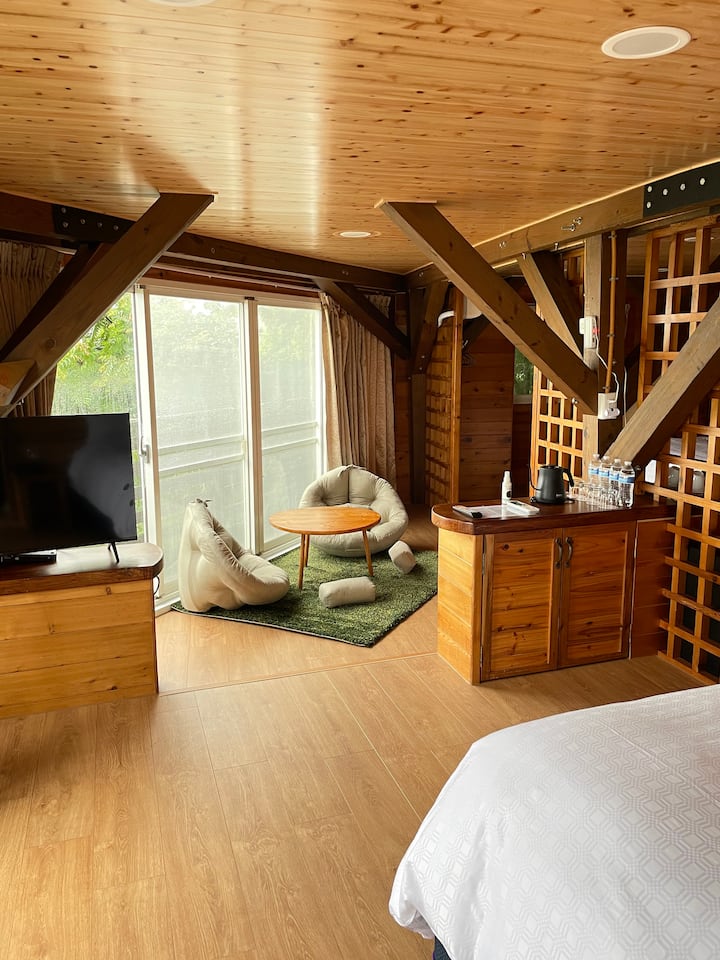 Alishan Lauya_Quadruple Large Room with balcony
