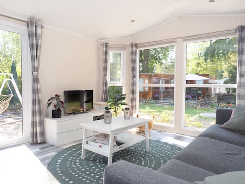 Popular Airbnb listing: Luxury chalet on cozy family campsite. in Gelderland