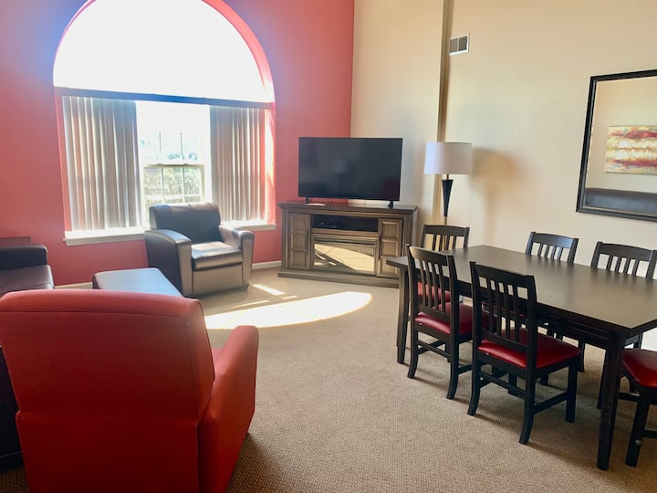 يحتوي بيتك البعيد على كل ما تحتاجه للاستمتاع بعائلتك وعطلتك.