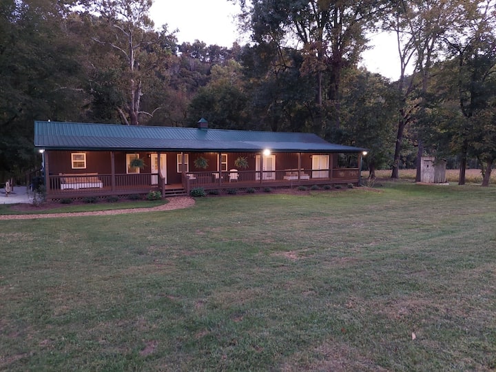 The Trout HausA charmed cabin on Cumberland River Cabins for Rent in