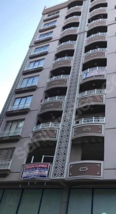 I have another apartment in 2+1 neighborhood
05512615546
full