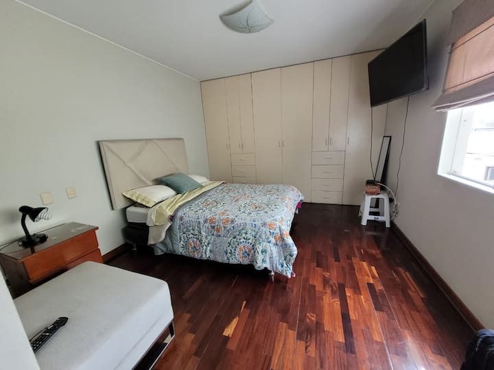 Основна стая