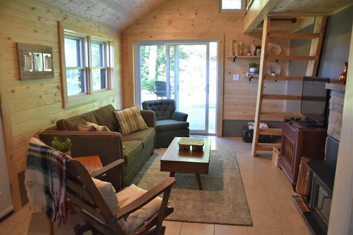Little Bluestem Cottage - Goderich