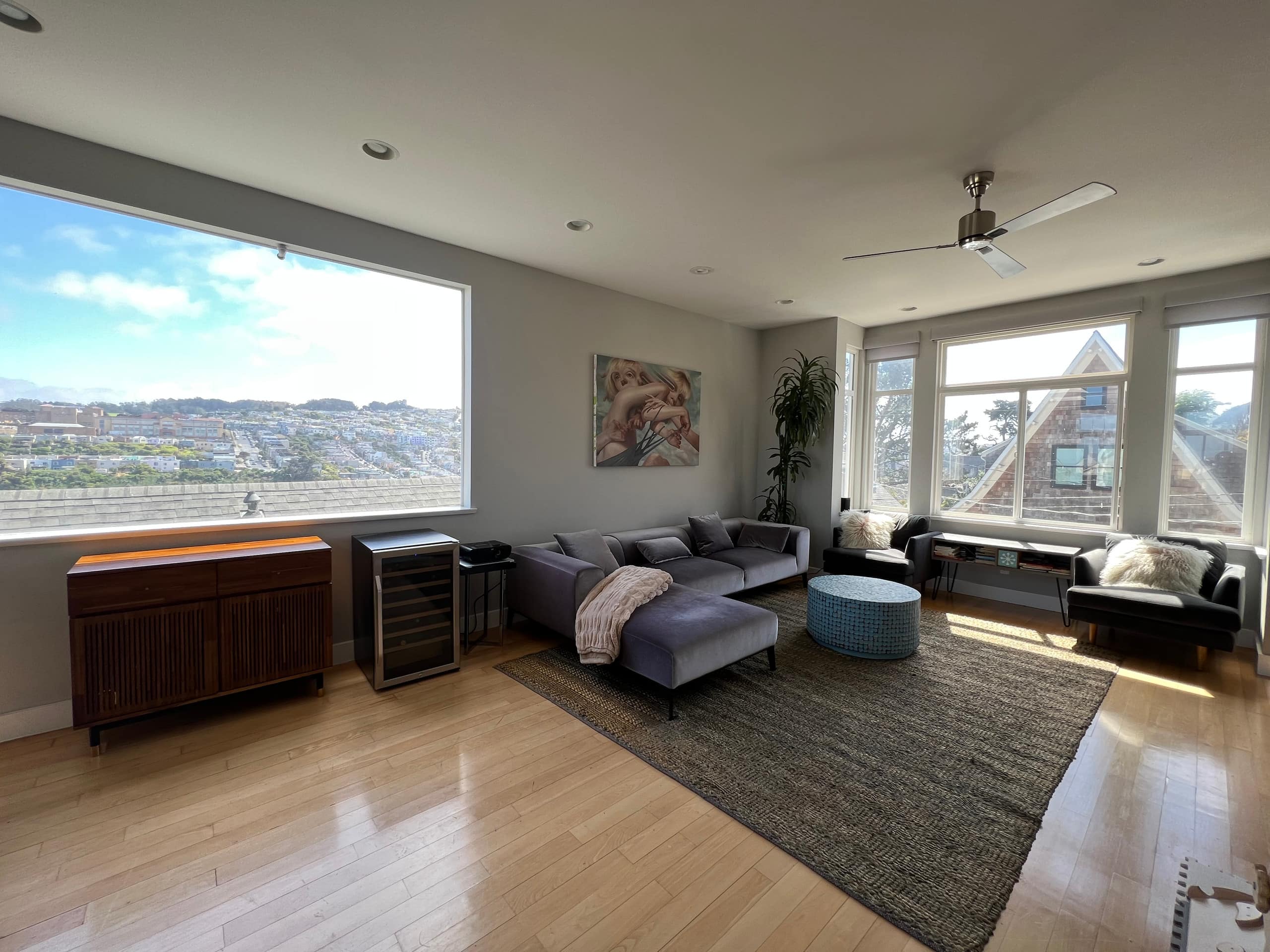 Home in San Francisco · ★4.92 · 3 bedrooms · 3 beds · 3 baths - Image 4