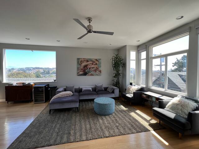 Modern Bernal house with views! gallery image 5