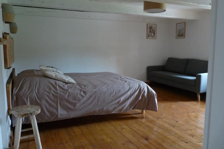 Საძინებელი 4 - საწოლი 160 x 200 x 200, სართული