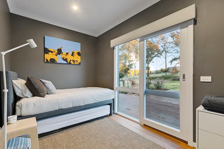 საძინებელი 4