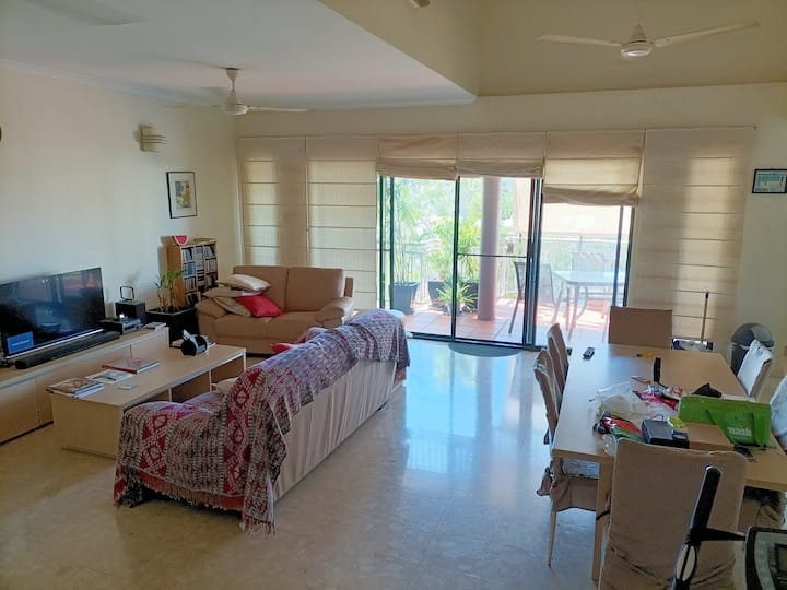 Ensuite Private Bedroom In Spacious City Apartment - Darwin