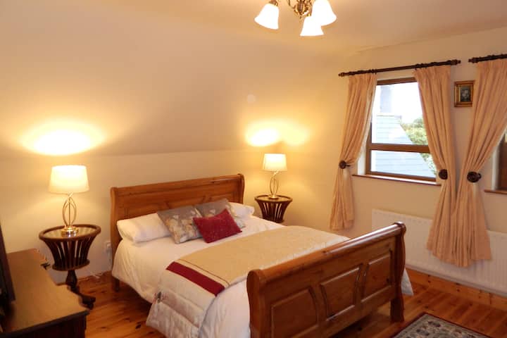 Dhomë gjumi në kate