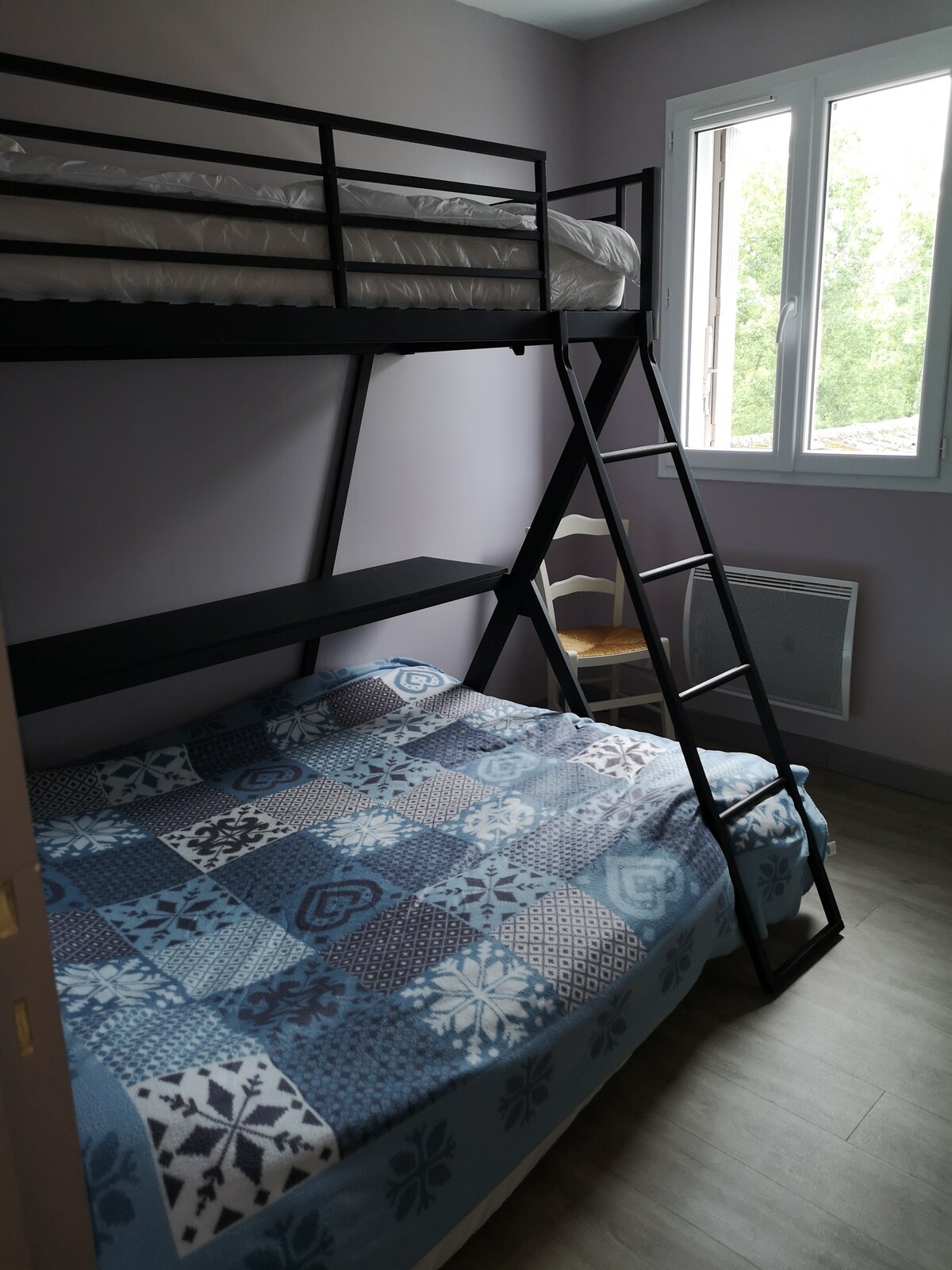 Schlafzimmer 2