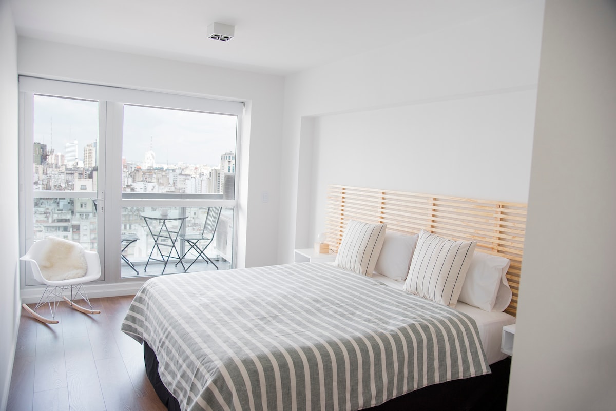 Apartamento de 1 quarto com varanda em Retiro