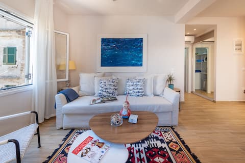 Popular Airbnb listing: "Window on the sea" in Περιφερειακή Ενότητα Κέρκυρας