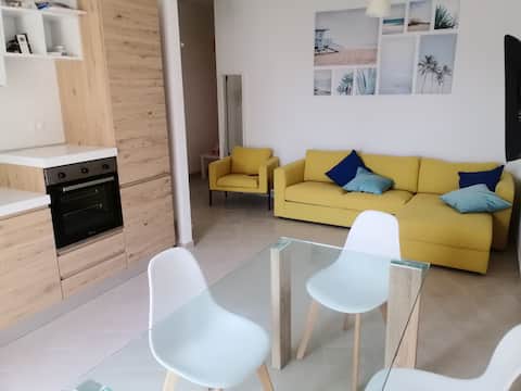 Airbnb con migliori performance: Apartment 100 meters from the sea, air conditioning. a Rosignano Marittimo
