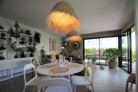 Top Airbnb: 🧿 Bohemian Living 🧿 Lakefront à Annecy