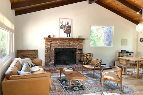 Top Airbnb: Little Log Lodge | cozy rustic modern w/ spa & EV in Coachella Valley & Desert