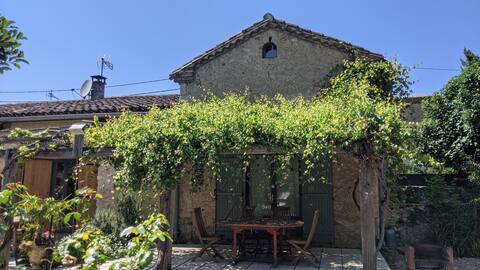The Chapel - gîte with shared pool