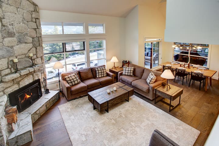 Mountain Moments Property Management managed Airbnb listing 1