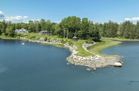 Brooklin House on Herrick Bay with Penthouse