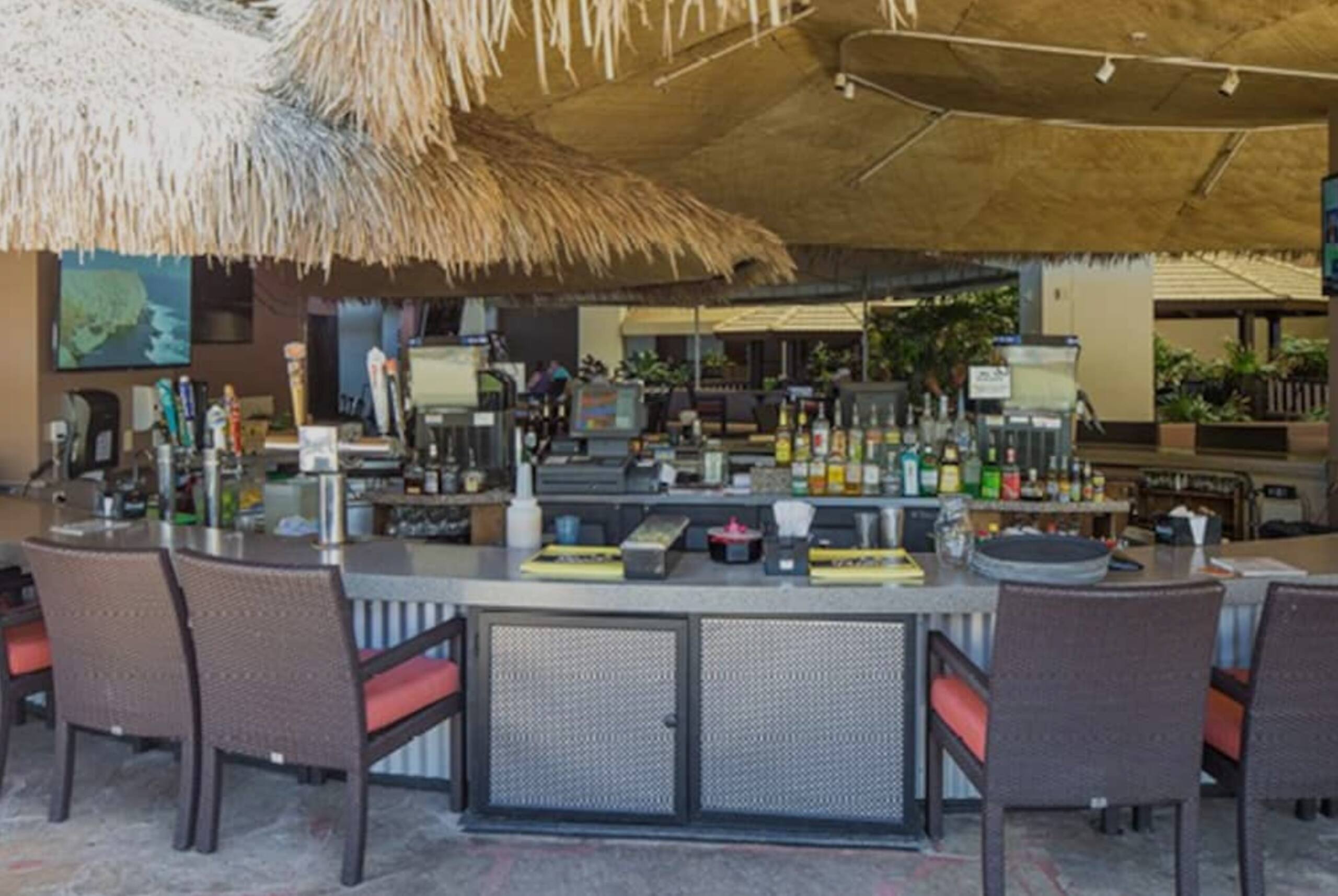 Hotel in Lahaina · ★5.0 · 1 bedroom · 2 beds · 1 shared bath - Image 6