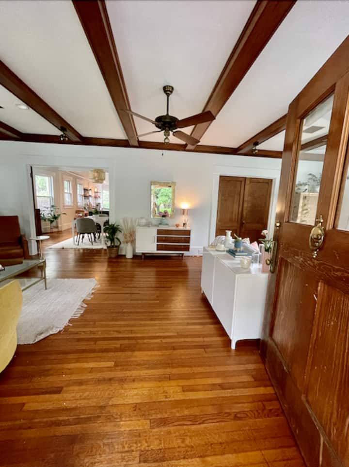 Bishop Arts Boho Craftsman With Pool! - Dallas, TX