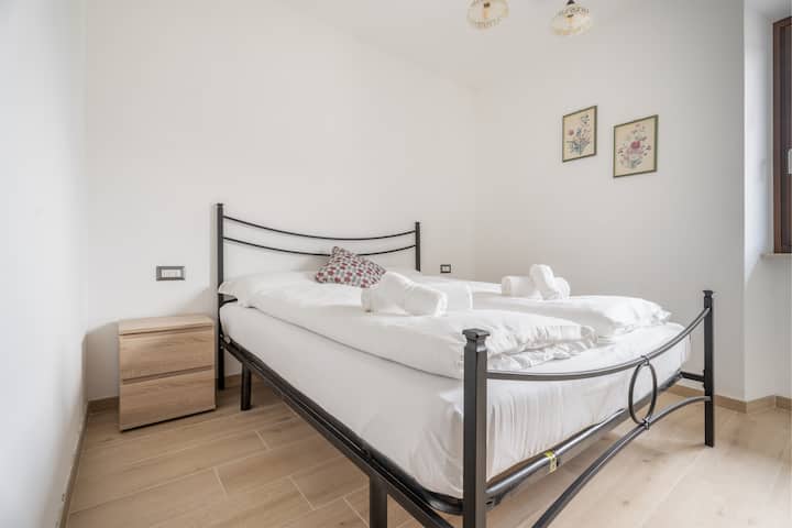 Camera da letto matrimoniale 1