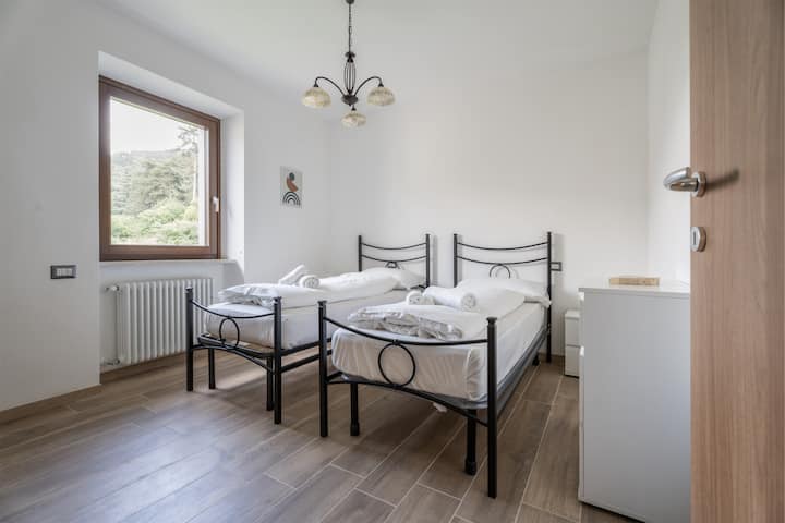 Camera da letto con 2 letti singoli