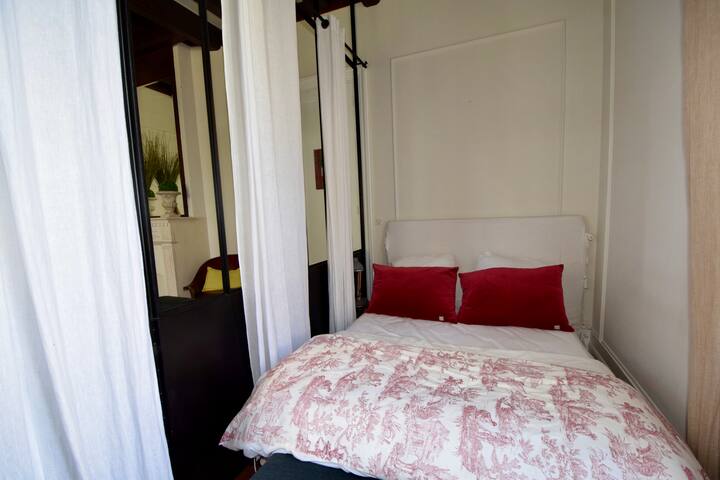 غرفة النوم 2