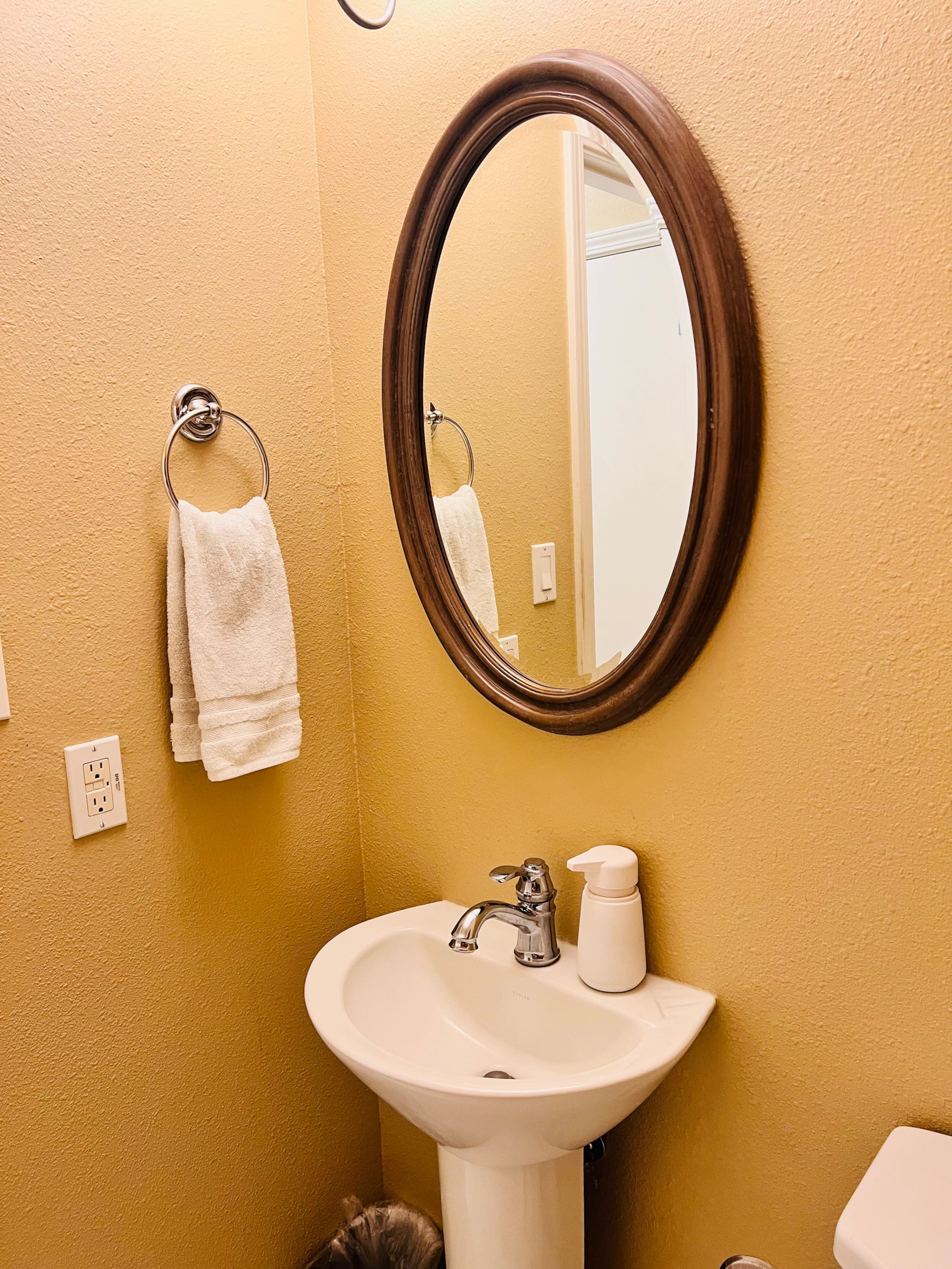 Townhouse in Waikōloa Beach · ★5.0 · 2 bedrooms · 2 beds · 2.5 baths - Photo 11