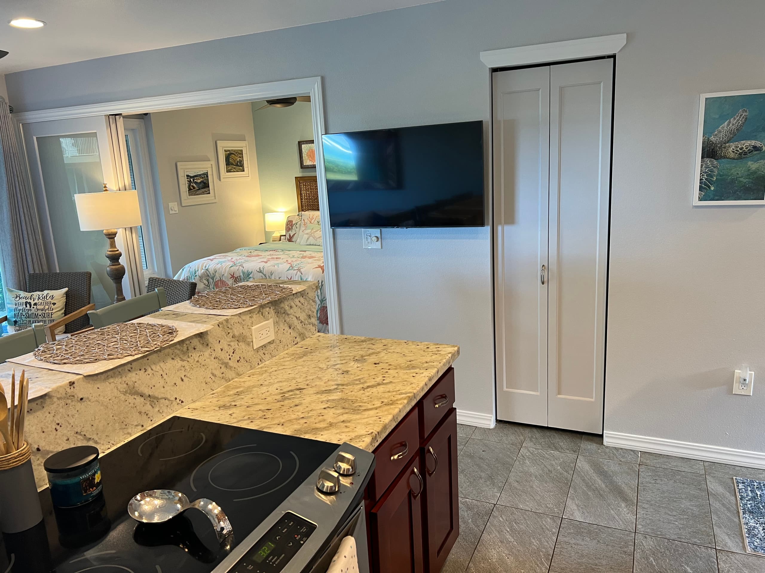 Condo in Kapaa · ★4.97 · 2 bedrooms · 2 beds · 1 private bath - Image 9