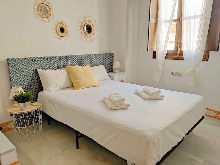 Izba1 na 2. poschodí

Izba 1. Druhé poschodie