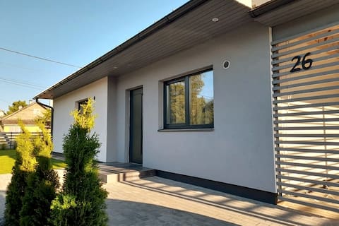 New cozy house in Pärnu with amenities and sauna.