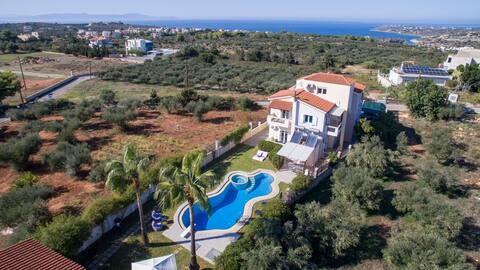 Ifigeneia's Oasis Hot Tub Hideaways & Outdoor Pool