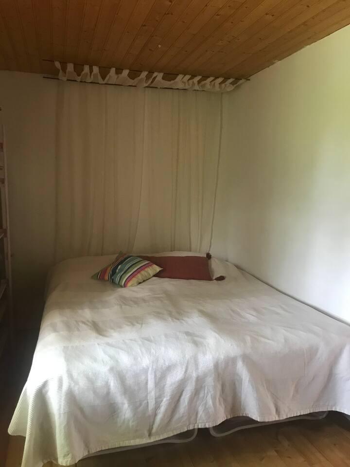 Spálňa na poschodí.