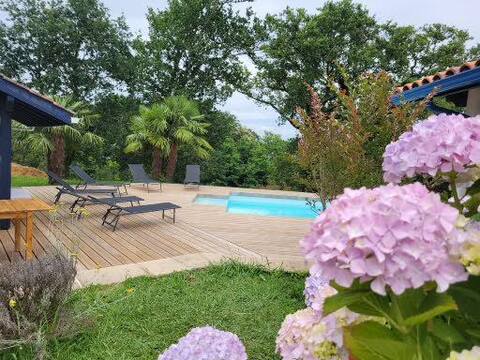 Beautiful villa with private heated pool