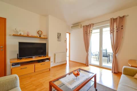 Apartment Gabriela - 200m from beach !