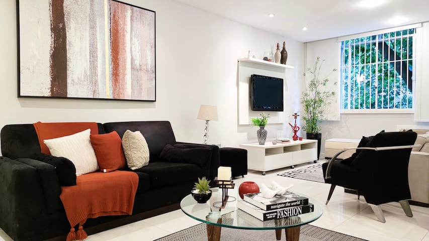 Quadra da praia apartamento 120m² 1 por andar