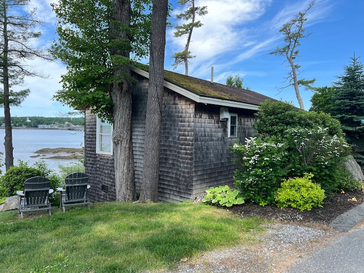 Spectacular Water View Cottage