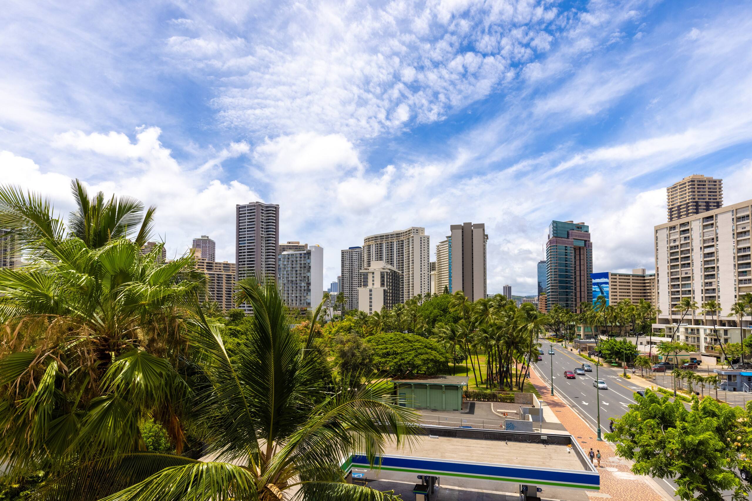 Condo in Honolulu · ★4.96 · Studio · 2 beds · 1 private bath - Image 16
