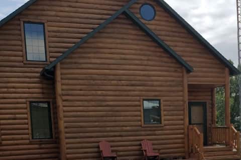 Beautiful year-round home on Lake Metigoshe.