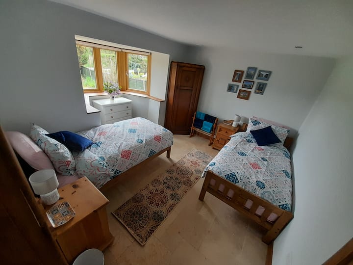 「コリント」の寝室、2階、ツイン