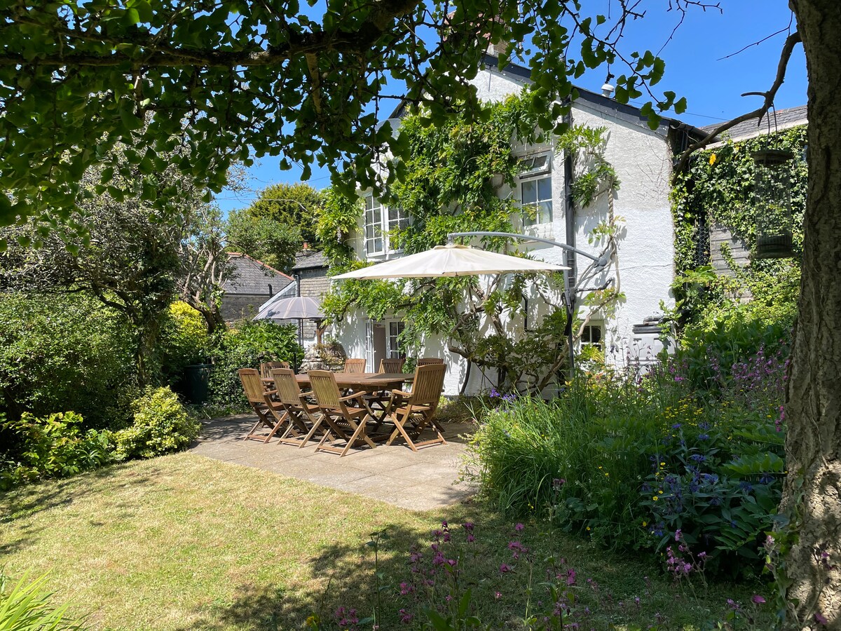 Perfect holiday cottage. Close to beaches & pub. Houses for Rent in Kingsbridge, England